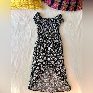 Black and White Floral Kids Romper Size 8